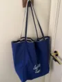 Borsa shopper in tela blu da donna, grande borsa a tracolla casual per lo shopping. - Design reversibile / Blu Scuro Doppia Faccia