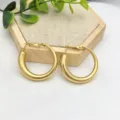 Klobige Gold-Creolen für Damen, stilvoller Edelstahl Vintage-Schmuck für den Alltag. - Dicker Gestreifter Retro-Hoop-Stil (XL1-017)