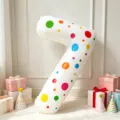 Globo de aluminio número 7 blanco con lunetos de colores, decoración de cumpleaños. - Pegatinas Redondas Coloridas Más Globo de Número Siete Blanco