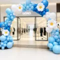 Blue balloon arch kit with daisy balloons and accessories for party and wedding decor. - Blue Balloon Arch Kit (4m x 2.5m)