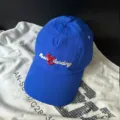 Detailansicht der blauen schnelltrocknenden Baseballkappe mit Logo-Stickerei und Stoff. - Alter 3-8 (Kopfumfang 49-53cm) / Klein-Blau