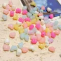 Cuentas sueltas de acrílico en forma de corazón jelly para pulseras y collares de joyería DIY. - Multicolor