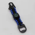 Portachiavi in paracord tattico con bussola e apribottiglie, dettaglio attrezzo di sopravvivenza. - Blu E Nero