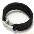 Schwarzes Paracord Überlebensarmband mit Zinklegierung U-Schäkel für Outdoor-Camping. - Schwarz