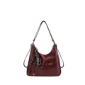 Weinrote glänzende Hobo-Umhängetasche, stilvolle Damen Handtasche mit Fronttasche Detail. - Stil Mit Anhänger (RD681) / Mit Anhänger / Rot