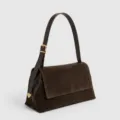 Braune Damen Umhängetasche aus Wildleder, Vintage Echtleder Achseltasche mit verstellbarem Gurt. - Dunkelbraun