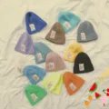 Berretti in maglia colorati per autunno e inverno, cappelli in lana accoglienti con etichette. - Bambini Colore Misto Assortito