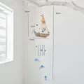 Carillón de viento de velero de madera estilo mediterráneo con delfines de vidrio decor. - Campana de Viento Velero Pez Blanco