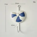 Gancio da parete con conchiglia blu e bianco stile mediterraneo, decorazione creativa per casa. - Gancio Conchiglia Blu e Bianco