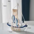 Stile mediterraneo barca a vela in legno modello soprammobile decorazione tavolo. - Applicazioni barca con pesce e ancora