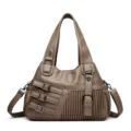 Bruine dames schoudertas van zacht leer, casual crossbody tas met meerdere gespen en plooien. - Donker kaki