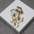 Broche vintage en feuille d'or epingle elegante accessoire de vetement decoration - Or