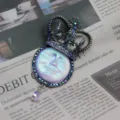 Broche pendentif visage de lune céleste vintage, bijoux en strass argent antique cadeau. - Couronne