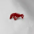 Jolie broche émaillée renard rouge pour vêtements chapeaux sacs accessoires style japonais chic. - Rouge