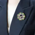 Vintage Emaillierte Strass Weihnachts Rentier Kranz Brosche Pin Festliches Geschenk - Klassisch