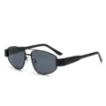 Lunettes de soleil chat noires tendance à double pont avec une protection UV idéale. - Monture Noire Verres Noir Gris