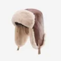 Braune Kunstleder Fliegermütze mit Plüschfutter, warme Winter-Trappermütze in Braun. - Einheitsgröße (56-58cm) / Braun