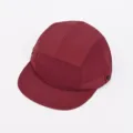 Cappello estivo bordeaux a tesa piatta, asciugatura rapida e cappellino protezione solare. - Borgogna