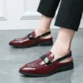 Heren lakleer slip-on sandalen, comfortabele zomerschoenen met een stijlvol design. - Rood T07