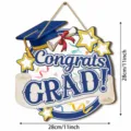 Targa da appendere in legno per laurea con cappello e stelle, decorazione festa 28cm. - Targa in Legno di Laurea / bianco-blu
