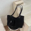 Bolso tote negro de gran capacidad para mujer, elegante bolso de hombro bajo el brazo con cremallera. - Sin colgante / Negro