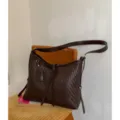 Bolso de hombro vintage de cuero trenzado marrón oscuro para mujer, elegante bolso hobo. - Café