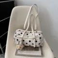 Retro Polka Dot Bowling Bag Damen Schultertasche vintage chic Unterarm Handtasche mit Bär - Ohne Anhänger / 32*10*15CM / Weiß
