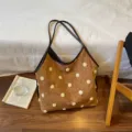 Bolso tote vintage de ante marrón con lunares blancos esponjosos, elegante bolso de hombro. - Marrón (Sin Colgante)