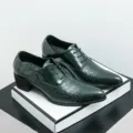 Herren dunkelgrüne Lackleder High Heel Business Schuhe mit spitzer Kappe und Schnürung. - 38 / Grün