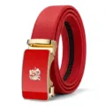 Cintura in pelle rossa da uomo con fibbia automatica dorata e design con tigre. - 105cm / Fibbia Dorata Superficie Rossa Motivo Litchi Rosso