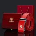 Rode heren lederen automatische riem met een konijn motief en luxe geschenkdoos. - Gunmetal Gesp Rood Gezicht Rode Band met Rode Houten Doos