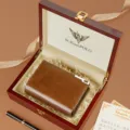 Elegantes Herren Portemonnaie aus echtem Leder in luxuriöser Holz-Geschenkbox mit Grußkarte. - Rote Holzbox / Braun
