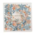 Foulard quadrato in seta di gelso di alta gamma con elegante stampa botanica tropicale. - Giardino Tropicale Bifacciale Grigio Bianco