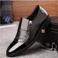 Herren britischer Stil Business Lederschuhe, schwarzes Lackleder Spliced Design mit Reißverschluss. - 38 / Schwarz