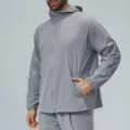 Veste zippée à capuche de sport en plein air pour homme en gris, variante respirante. - S / Hauts / Gris clair