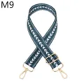 Verstellbarer Ersatz-Taschenriemen mit Fischgrätenmuster und Metallhaken für Umhängetaschen. - m9