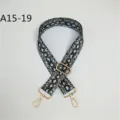 Bandoulière de sac de rechange avec motif serpent, longueur réglable et détails dorés. - Imprimé Peau de Serpent