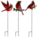 Piquets de jardin cardinal en métal, lot de 3 art de cour d'oiseau rouge pour pelouse. - Emballage en boîte / Ensemble de 3 Pièces Cardinal