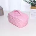 Trousse de maquillage matelassée rose, pochette de toilette portable avec poignée. - Rose