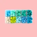 Octagonal sealing wax beads set in 10-grid transparent storage box, assorted vibrant colors. - Daisy 10 Grids Wax Beads (Approx. 100 Beads)