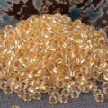 2mm Perline di Vetro Foderate in Oro Rocailles Accessori per Creazione di Gioielli - 10.00g / Giallo Oro Foderato in Argento