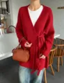 Rode gebreide dames cardigan met riem V-hals casual winter trui vest overjas. - Eén maat / Tops / Rood