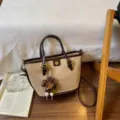 Vintage Retro Wildleder Patchwork Tote Bag Freizeit Schulter Umhängetasche mit Blumenanhänger. - Mit Anhänger / Khaki
