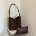 Schicke Leo-Muster Eimer-Tasche Set, Retro Wildleder Shopper Umhängetasche für Damen. - Ohne Anhänger / 28x9x25cm / Leopardenprint