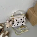 Süße Pünktchen Kosmetiktasche mit Schleife und Bärenanhänger, modische Umhängetasche. - 18*8*12 Ohne Anhänger / Weiß