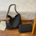 Minimalistische schwarze Handtasche mit Beutel Set, Retro grosse Kapazitaet Pendler Tasche. - Ohne Anhänger / Schwarz