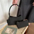 Schwarze gewebte Unterarmtasche Set mit passender Tasche, minimalistischer Vintage Look. - Schwarz