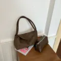 Dunkelbraune Wildleder Umhängetasche Retro Casual Schickes Design Tägliche kleine Tasche - Ohne Anhänger / Grün
