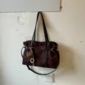 Retro braune Wildleder Tote Bag, grosse Kapazitaet Pendler Schultertasche mit Anhaenger. - Ohne Anhänger / Kaffee