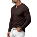 T-shirt Henley marron à manches longues côtelé pour homme, haut basique col V rétro. - Marron
